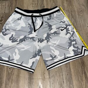 Dri-Fit Men's Basketball Shorts Size XL